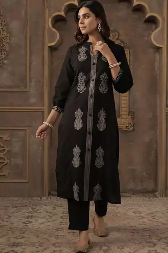 Women Ethnic Motifs Embroidered Thread Work Cotton Kurta with Trousers & Dupatta