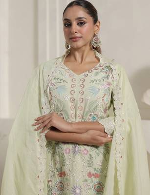 women floral embroidered thread work  cotton kurta with trousers & dupatta 2