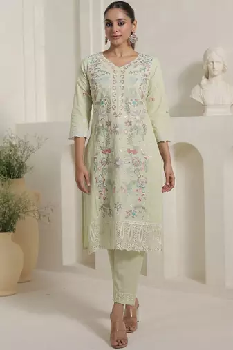 Women Floral Embroidered Thread Work Pure Cotton Kurta with Trousers & Dupatta