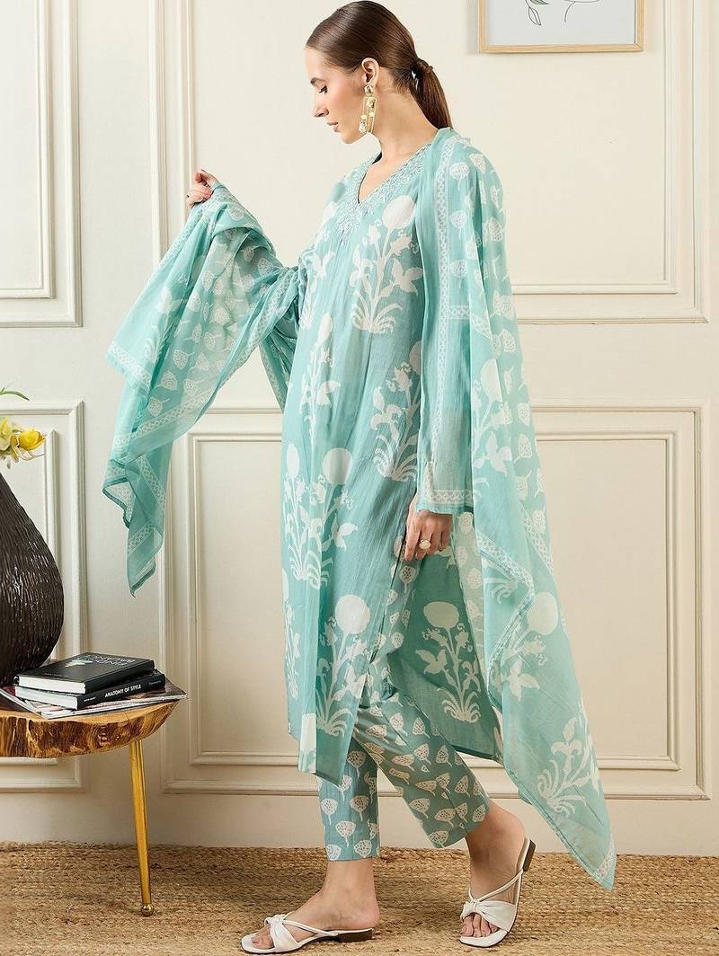Women Floral Printed Regular Mirror Work Pure Cotton Kurta with Trousers & With Dupatta