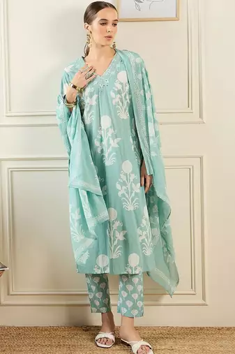 Women Floral Printed Regular Mirror Work Pure Cotton Kurta with Trousers & With Dupatta