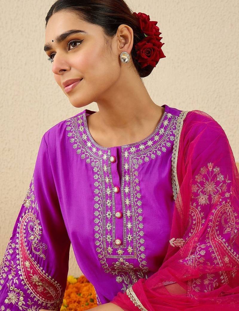 Floral Yoke Design Round Neck Thread Work Straight Kurta & Dupatta with Trousers
