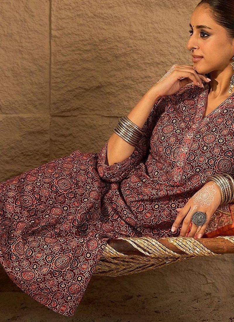 Women Printed Regular Pure Cotton Kurta with Trousers