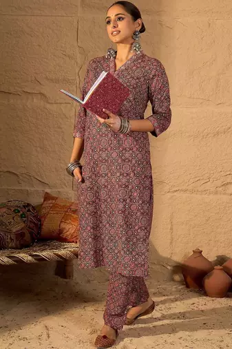 Women Printed Regular Pure Cotton Kurta with Trousers