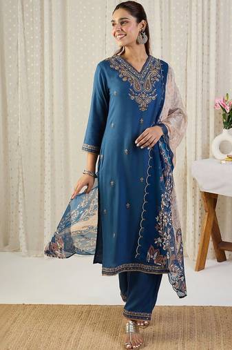 Ethnic Motifs Embroidered V-Neck Thread Work Kurta With Trousers & Dupatta