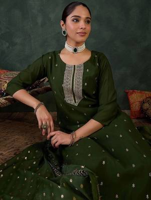 Women Ethnic Motifs Embroidered Kurta with Trousers & Dupatta 2