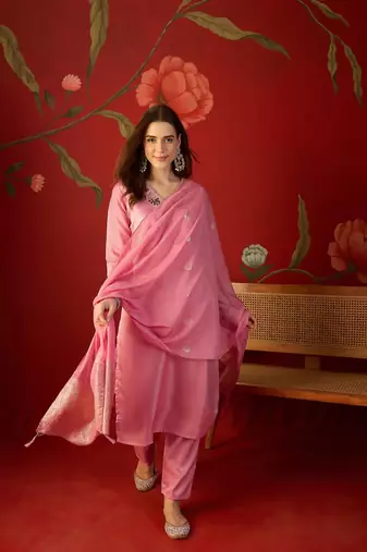 Pink roman glass kurta pant set with heavy sequin jacquard dupatta