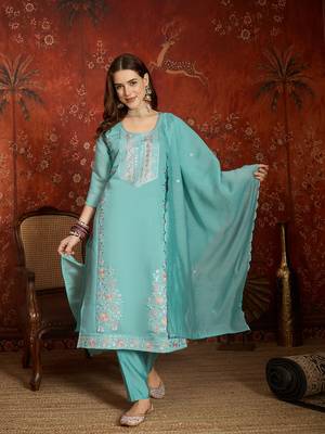  sea green mull chanderi embroidered kurti pant set 1