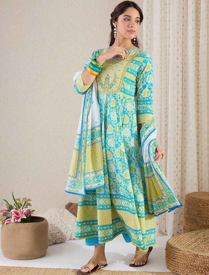 Floral Printed Notch Neck Pure Cotton Kurta With Trousers & Dupatta