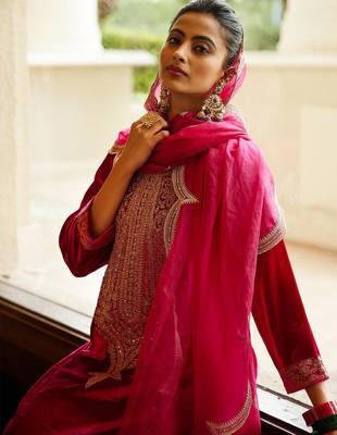 Women Ethnic Motifs Embroidered Regular Sequinned Velvet Kurta with Trousers & With Dupatta 4
