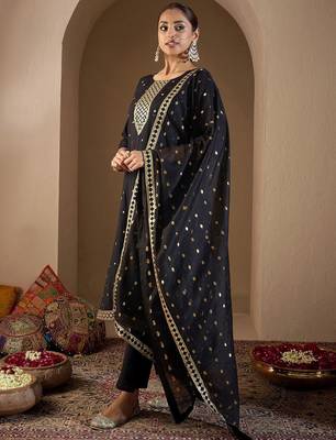 Women Ethnic Motifs Embroidered Regular Sequinned Kurta with Trousers & With Dupatta 3