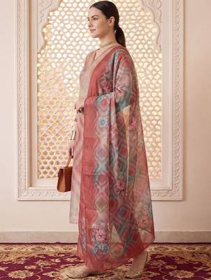 Women Dyed Regular Thread Work Kurta with Trousers & With Dupatta 4