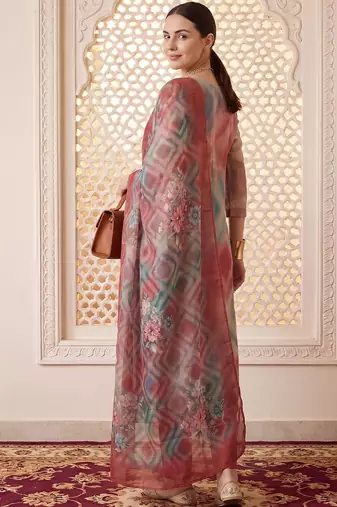 Women Dyed Regular Thread Work Kurta with Trousers & With Dupatta