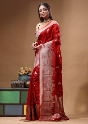 red crepe saree with desighner varanasi ghat theme zari border 2