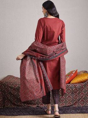 Ethnic Motifs Printed Pure Cotton Kurta with Trouser & With Dupatta 4