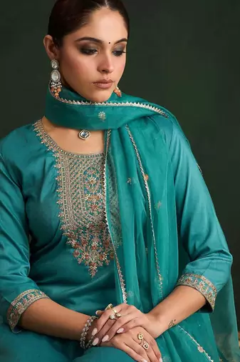 Ethnic Motifs Embroidered Thread Work Straight Kurta With Trousers & Dupatta