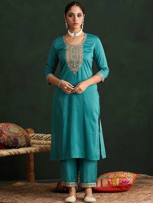 Ethnic Motifs Embroidered Thread Work Straight Kurta With Trousers & Dupatta 6