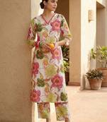 Women Floral Printed Regular Pure Cotton Kurta with Trousers