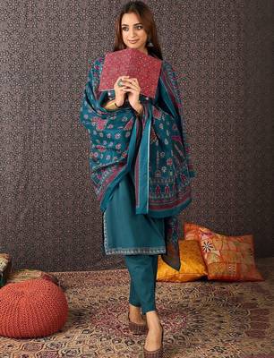 Women Embroidered Regular Thread Work Pure Cotton Kurta with Trousers & Dupatta 1