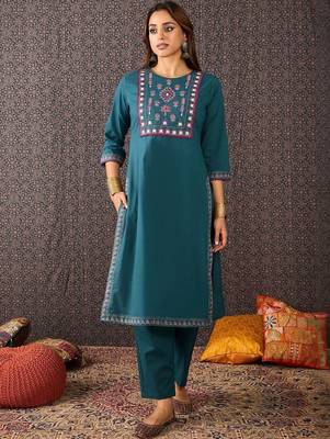 Women Embroidered Regular Thread Work Pure Cotton Kurta with Trousers & Dupatta 5