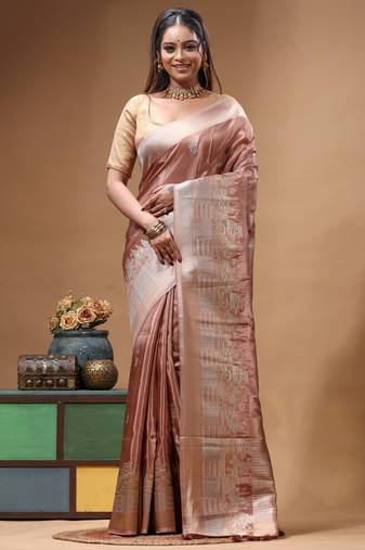 rose gold crepe saree with desighner varanasi ghat theme zari border