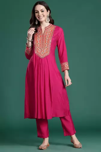 Women Ethnic Motifs Embroidered Pleated Mirror Work Kurta with Trousers