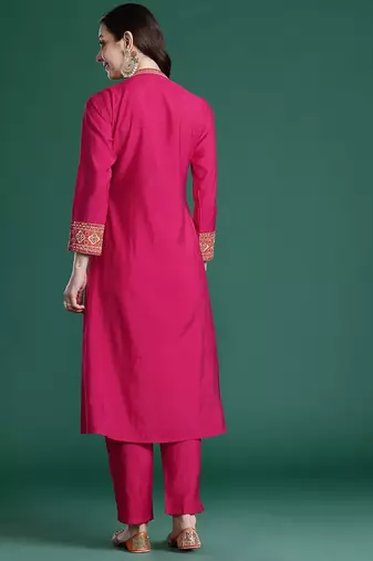 Women Ethnic Motifs Embroidered Pleated Mirror Work Kurta with Trousers