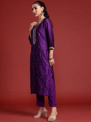 Floral Embroidered Sequinned Kurta With Trousers & Dupatta 6