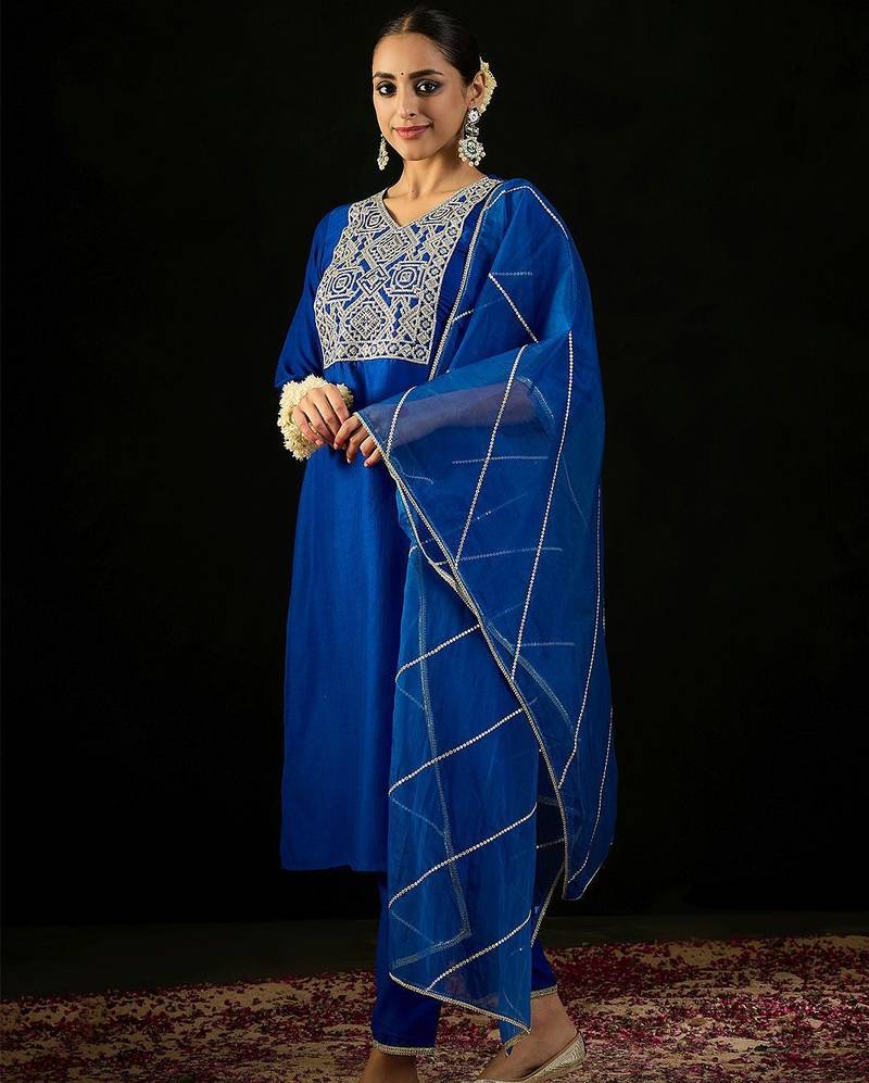 V Neck Floral Yoke Design Zardozi Straight Kurta with Trouser & Dupatta