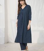 Women Geometric Printed Cotton Kurta with Trousers