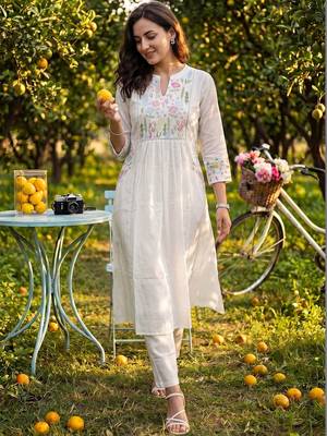 Women Floral Embroidered Empire Thread Work Pure Cotton Kurta with Trousers 6