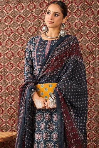 Women Floral Printed Regular Pure Cotton Kurta with Trousers & Dupatta Kurta Sets