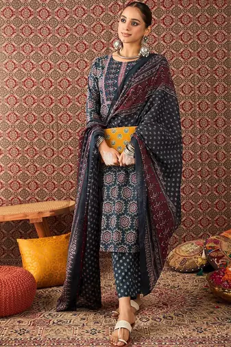 Women Floral Printed Regular Pure Cotton Kurta with Trousers & Dupatta Kurta Sets