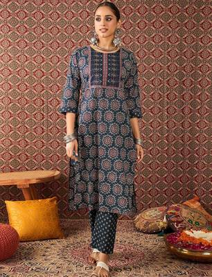 Women Floral Printed Regular Pure Cotton Kurta with Trousers & Dupatta Kurta Sets 7
