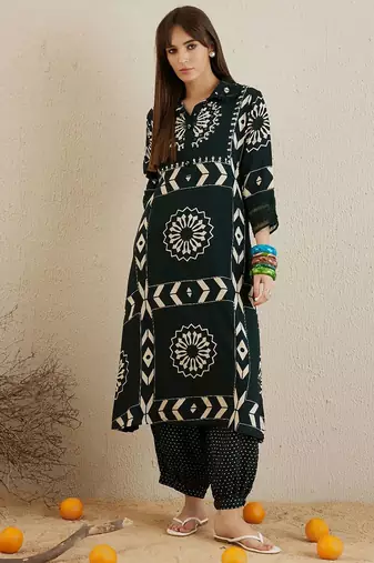Green Floral Printed Stones & Beads Shirt Collar Straight Kurta with Salwar