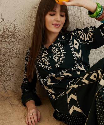 Green Floral Printed Stones & Beads Shirt Collar Straight Kurta with Salwar 3