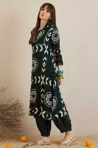 Green Floral Printed Stones & Beads Shirt Collar Straight Kurta with Salwar
