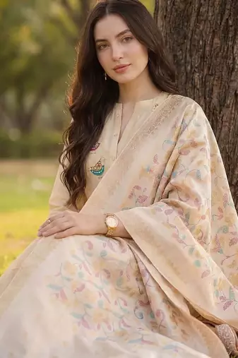 Women Ethnic Motifs Embroidered Regular Thread Work Kurta with Trousers & With Dupatta