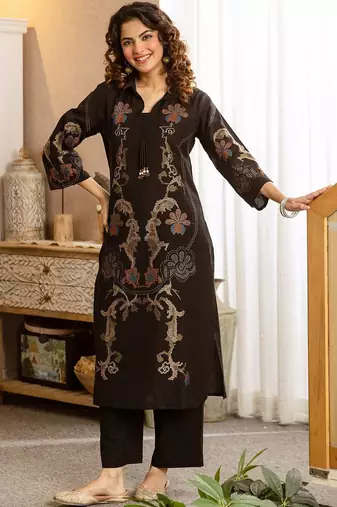 Women Floral Embroidered Regular Thread Work Pure Cotton Kurta with Trousers