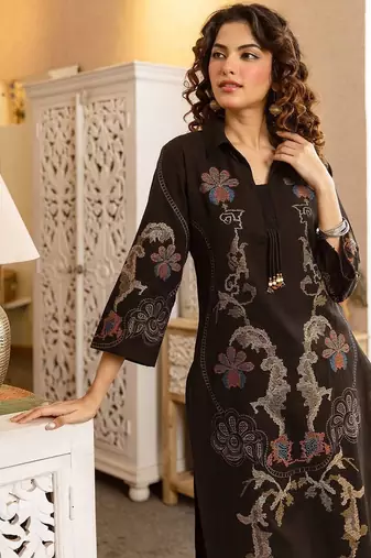 Women Floral Embroidered Regular Thread Work Pure Cotton Kurta with Trousers