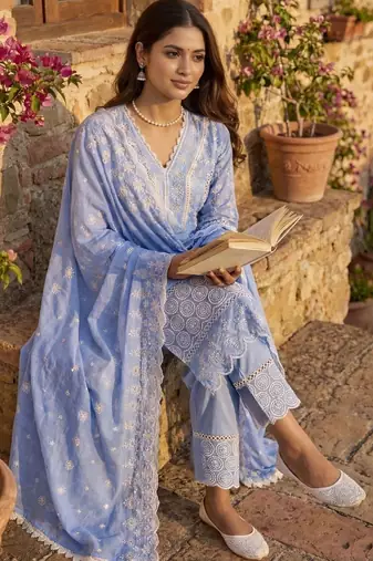 Women Ethnic Motifs Embroidered Regular Thread Work Pure Cotton Kurta with Trousers & With Dupatta