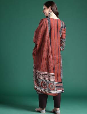 Geometric Printed Pure Cotton Kurta with Trousers & Dupatta 6