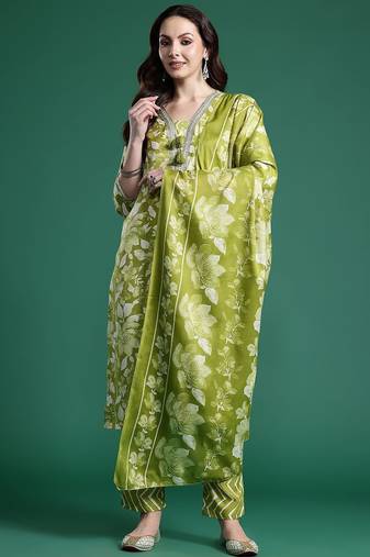 Women Floral Printed Regular Beads and Stones Kurta with Trousers & With Dupatta