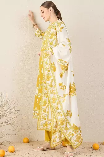 Women Floral Printed Pure Cotton Kurta with Trousers & Dupatta