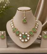 kundan mint green mehendi polish necklace set with earrings and maang tikka for bridal wedding jewelry