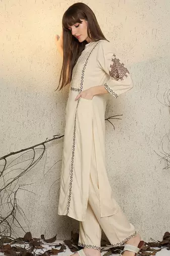 Women Ethnic Motifs Embroidered Regular Mirror Work Kurta with Palazzos