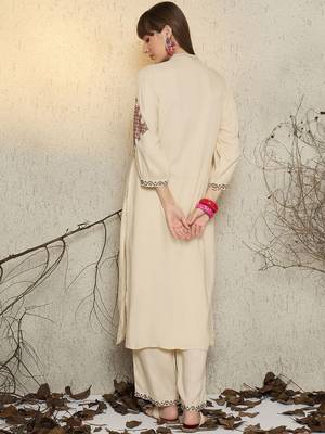 Women Ethnic Motifs Embroidered Regular Mirror Work Kurta with Palazzos 3
