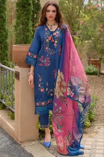Women Floral Embroidered Panelled Thread Work Pure Silk Kurta with Trousers & With Dupatta