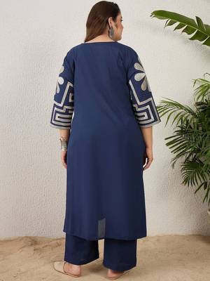 Plus Size Embroidered Pleated Thread Work Pure Cotton Kurta with Trousers 5