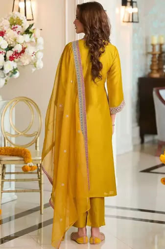 Women Ethnic Motifs Embroidered A-Line Kurta with Trousers & Dupatta